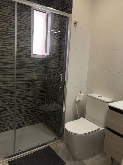 Encantador Apartamento Residencial Con Piscina 토레몰리노스 외부 사진