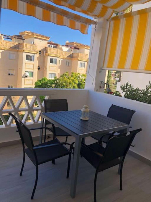 Encantador Apartamento Residencial Con Piscina 토레몰리노스 외부 사진
