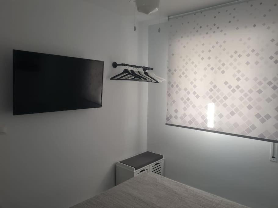 Encantador Apartamento Residencial Con Piscina 토레몰리노스 외부 사진