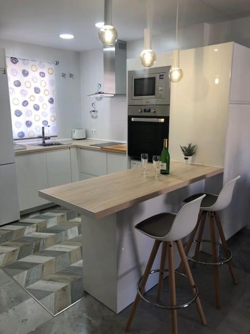 Encantador Apartamento Residencial Con Piscina 토레몰리노스 외부 사진
