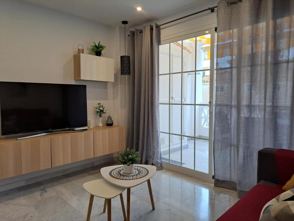 Encantador Apartamento Residencial Con Piscina 토레몰리노스 외부 사진